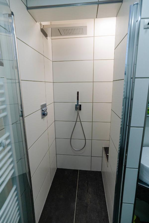 Ferienwohnung Essen - Zentral Im Ruhrgebiet Buitenkant foto
